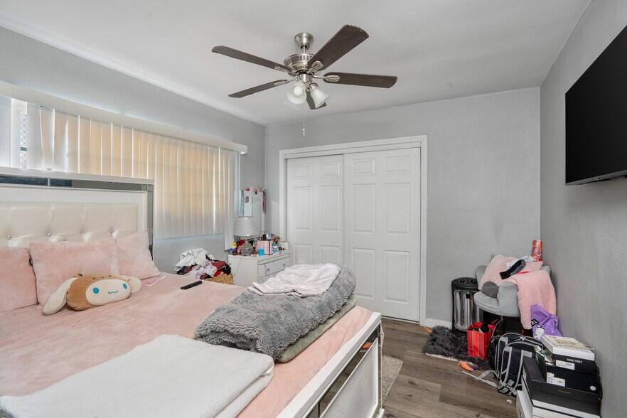 More Photos Of 6653 Darby Ave, Reseda Apartments For Sale