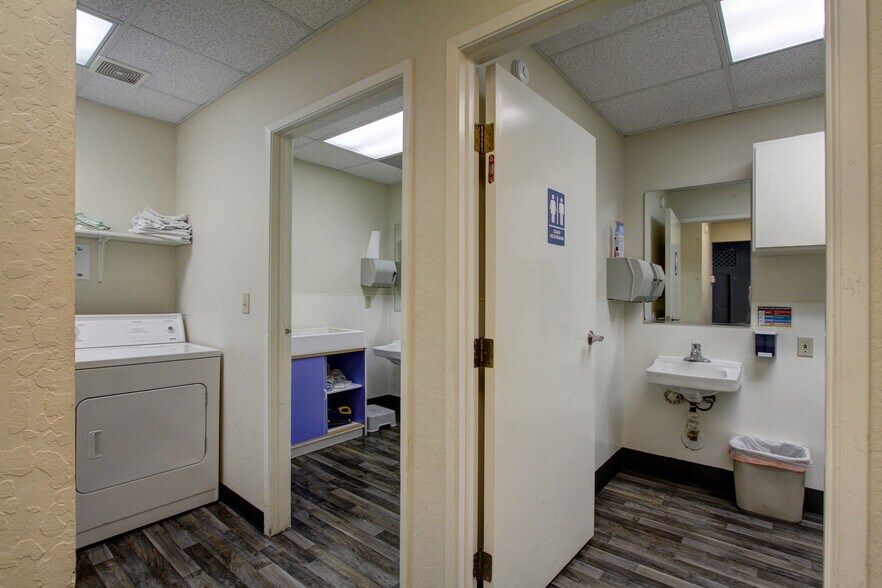 More Photos Of 714 W Main St, Grass Valley Office Residential For Sale