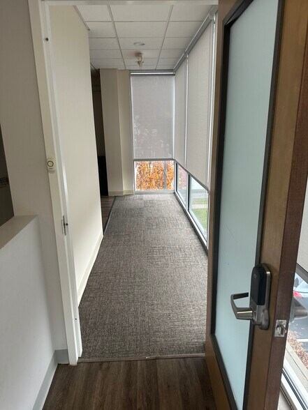 More Photos Of 1092 Jericho Tpke, Smithtown Storefront Retail Office For Lease