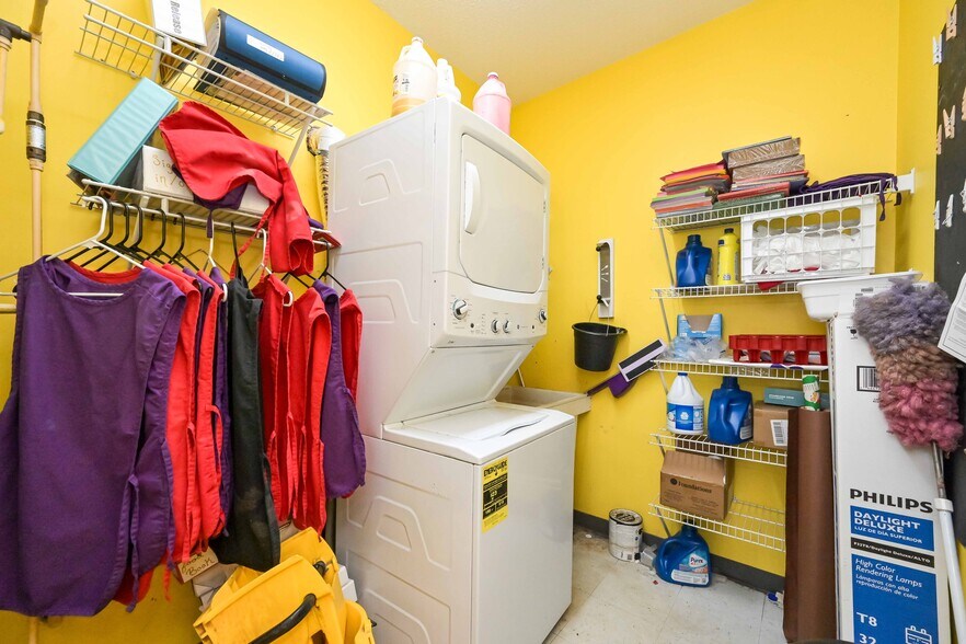 More Photos Of 516 W Bankhead Hwy, Villa Rica Daycare Center For Sale