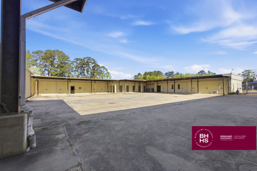 More Photos Of 3012 US-98, Mccomb Flex For Sale