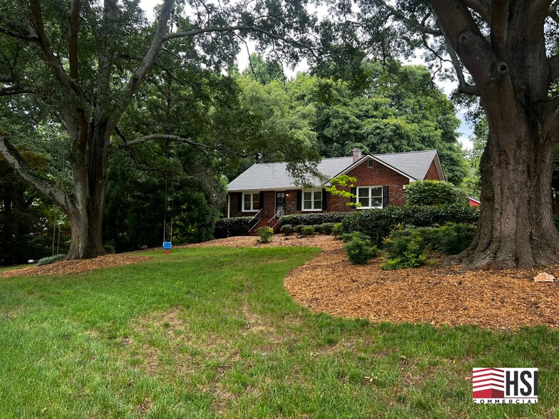 More Photos Of 280 E Crossville Rd, Roswell Office For Lease