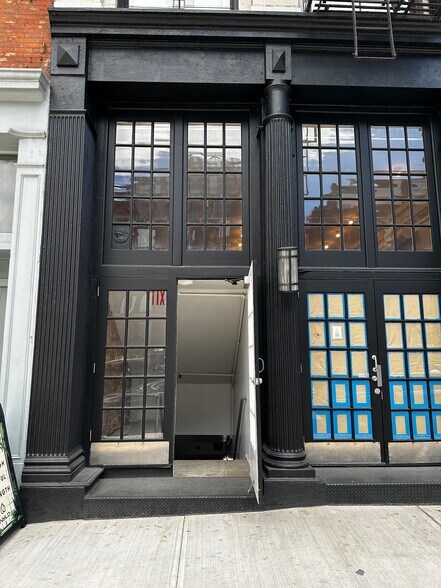 More Photos Of 277 Church St, New York Storefront Retail Residential For Lease