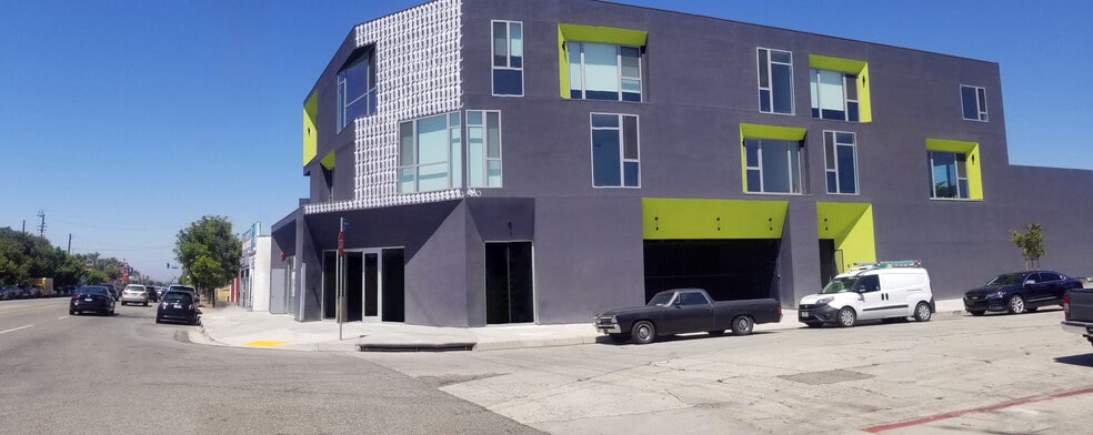 More Photos Of 5135 W Adams Blvd, Los Angeles Apartments For Lease