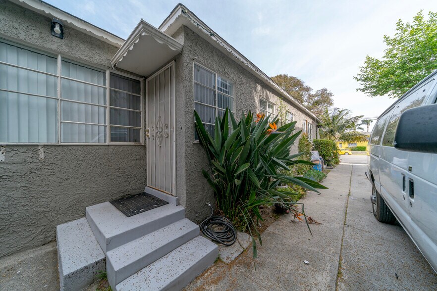 More Photos Of 12029 Washington Pl, Los Angeles Multifamily For Sale