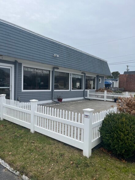 More Photos Of 451 Main St, Dennis Port Restaurant For Sale