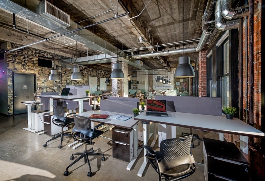 More Photos Of 1060 Fulton St, Fresno Office For Sale