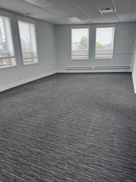 More Photos Of 208 Elm St, New Canaan General Retail For Lease