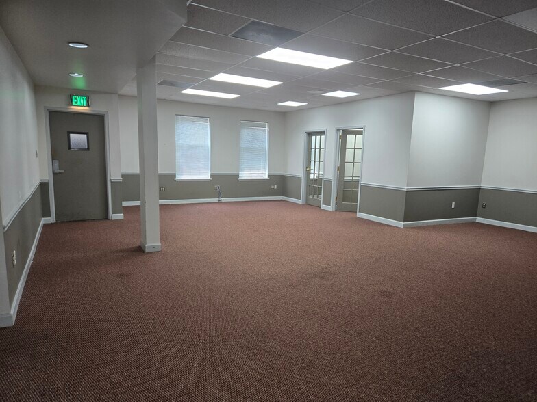 More Photos Of 10901 Indian Head Hwy, Fort Washington Office For Lease