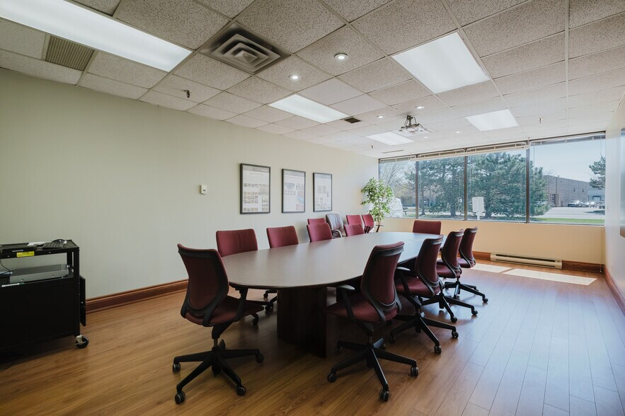 More Photos Of 2830 Plymouth Dr, Oakville Industrial For Sale