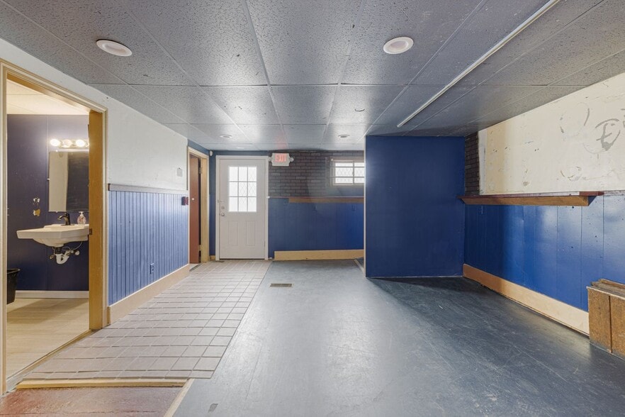 More Photos Of 84-86 Kilvert St, Warwick Restaurant For Sale