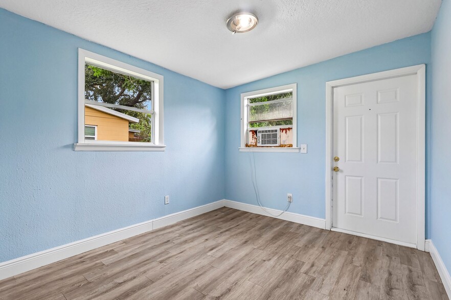 More Photos Of 4821 Shoshone St, Orlando Multifamily For Sale