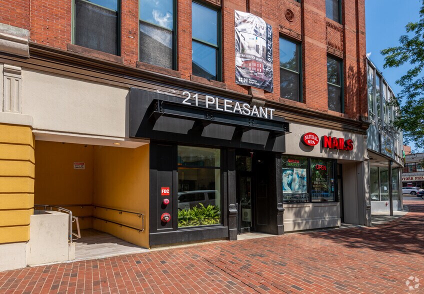 More Photos Of 21 Pleasant St, Malden Loft Creative Space For Lease