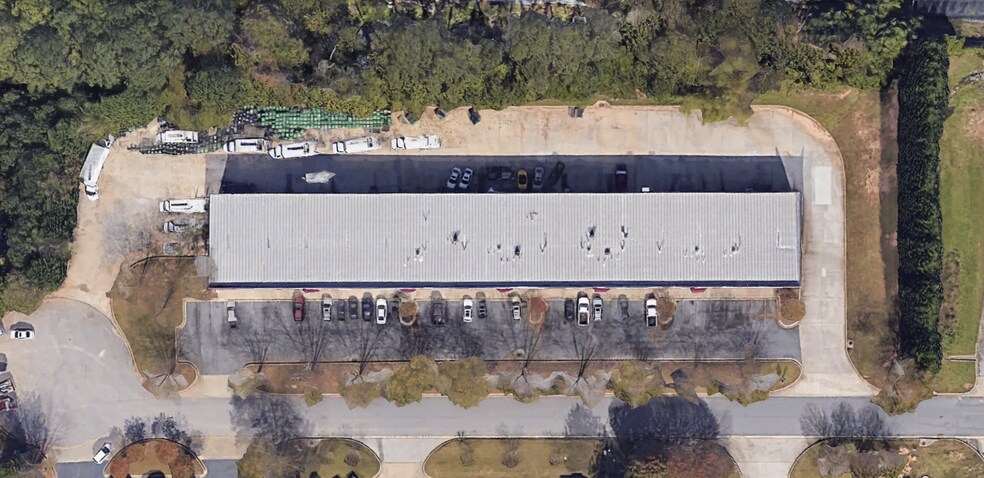 More Photos Of 1370 Union Hill Industrial Ct, Alpharetta Warehouse For Lease