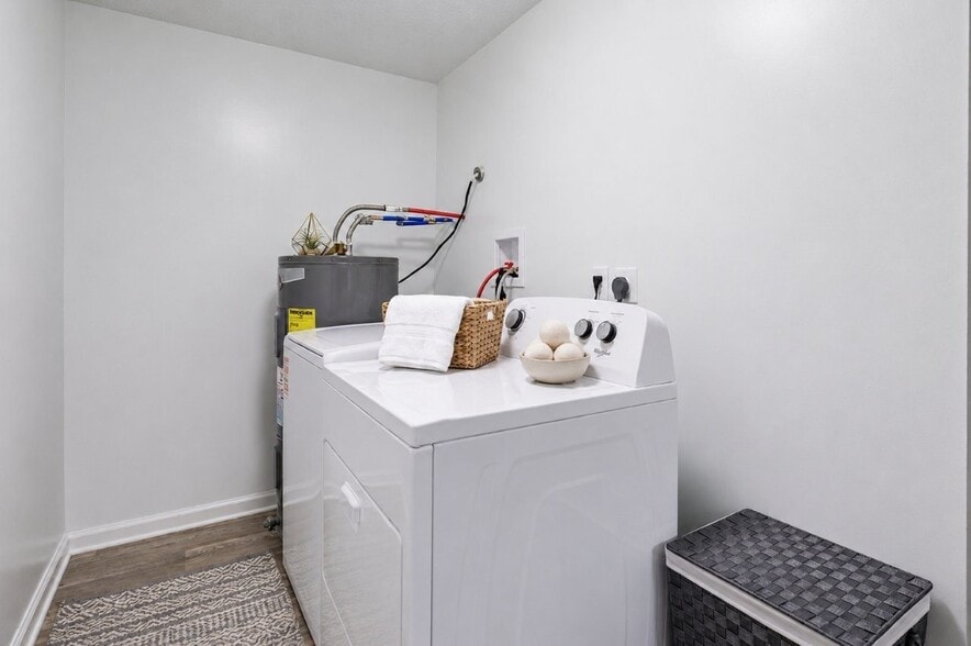 More Photos Of 18933 Quercus Dr, Hudson Apartments For Sale