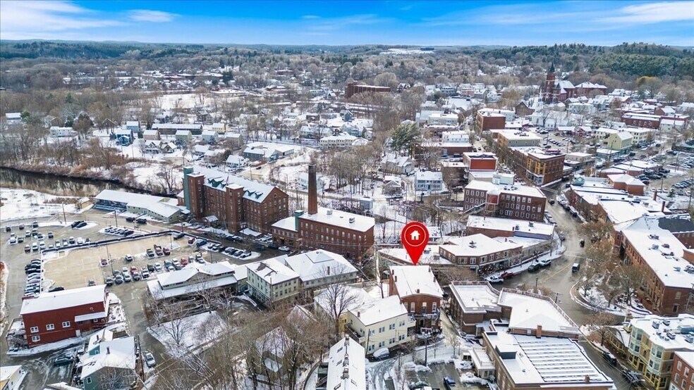 More Photos Of 11 Elm St, Amesbury Apartments For Lease