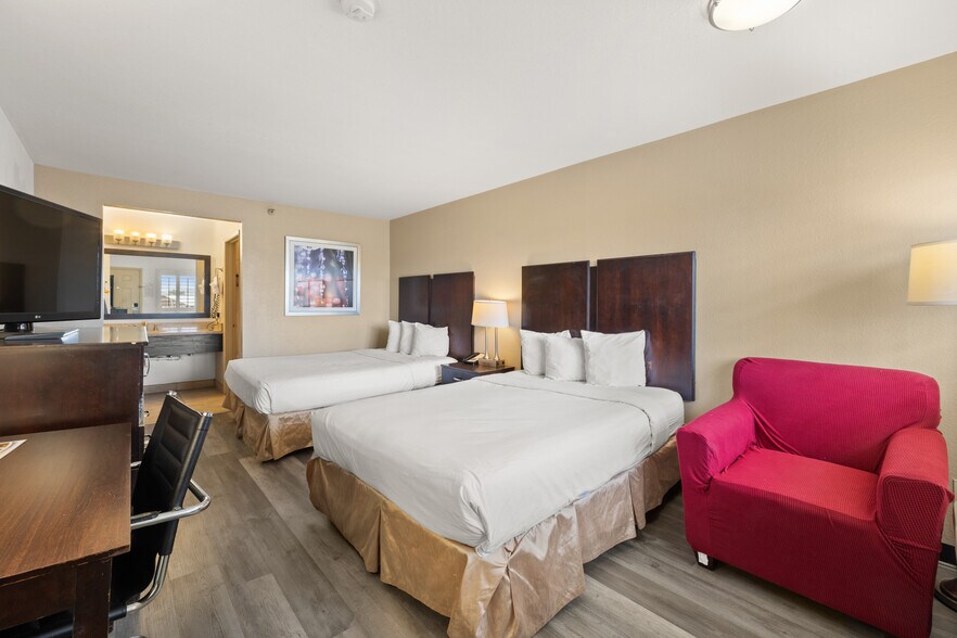 More Photos Of 1701 W Baseline Rd, Tempe Hotel For Sale