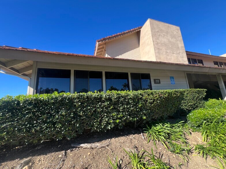 More Photos Of 141 Duesenberg Dr, Thousand Oaks Medical For Sale