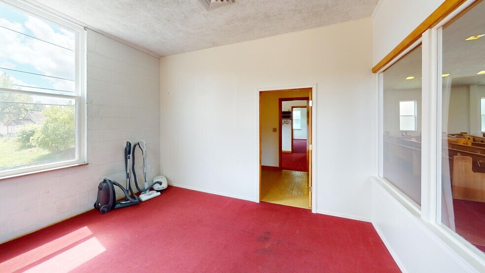 More Photos Of 267 Davis St, Huntington Religious Facility For Sale
