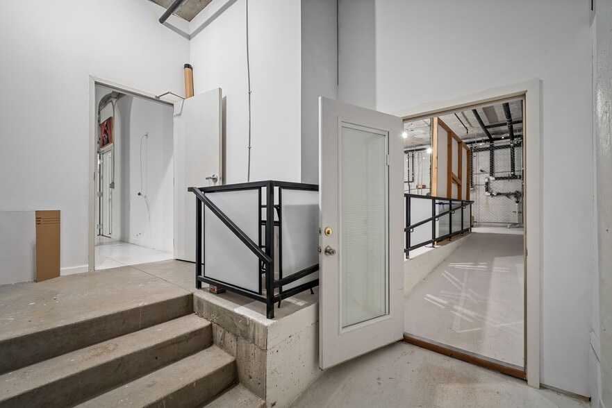 More Photos Of 511 N Garrison Ave, Saint Louis Office For Lease