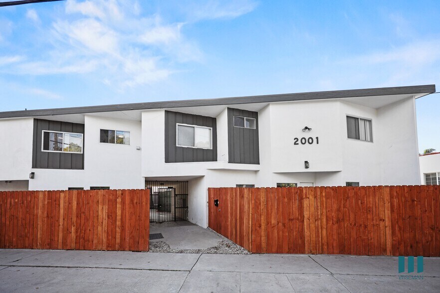 More Photos Of 2001 Penmar Ave, Venice Apartments For Sale