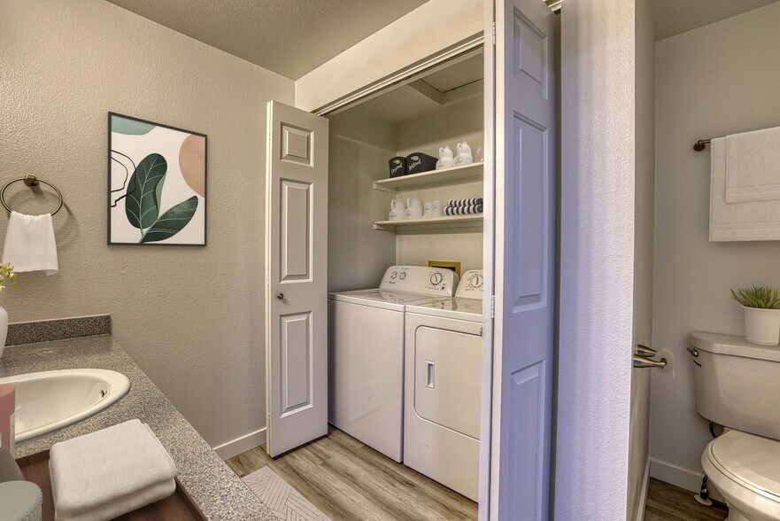 More Photos Of 7501 W Florence Ln, Boise Apartments For Sale