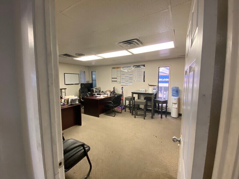 More Photos Of 3710 Kermit Hwy, Odessa Warehouse For Lease
