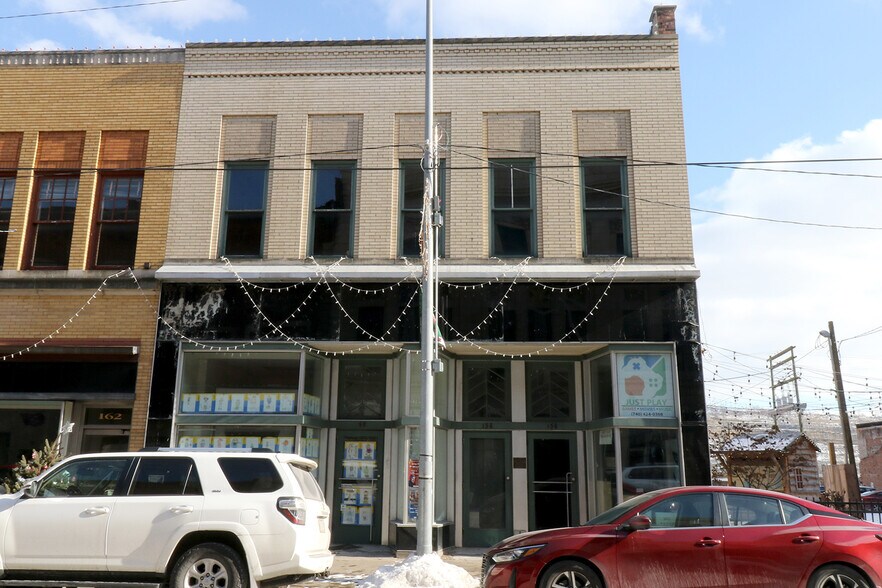 More Photos Of 156-160 N 4th St, Steubenville Storefront Retail Office For Lease
