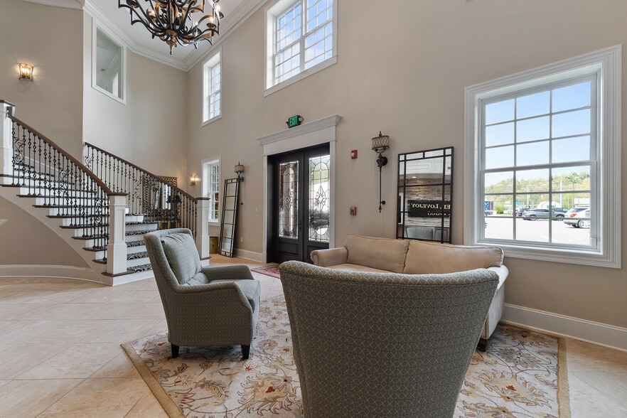 More Photos Of 3139 16th Street Rd, Huntington Medical For Sale