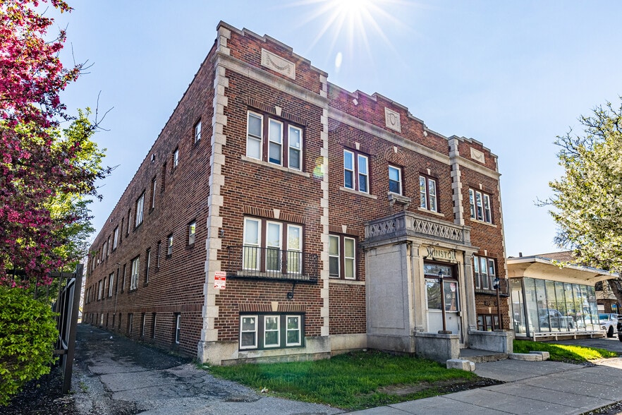More Photos Of 312 Lake Ave, Rochester Apartments For Sale