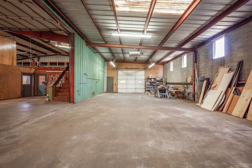 More Photos Of 144-145 Rosedale St, Jackson Warehouse For Sale