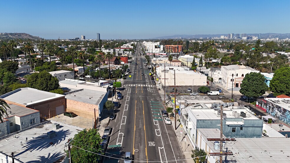 More Photos Of 4910 W Adams Blvd, Los Angeles Industrial For Lease