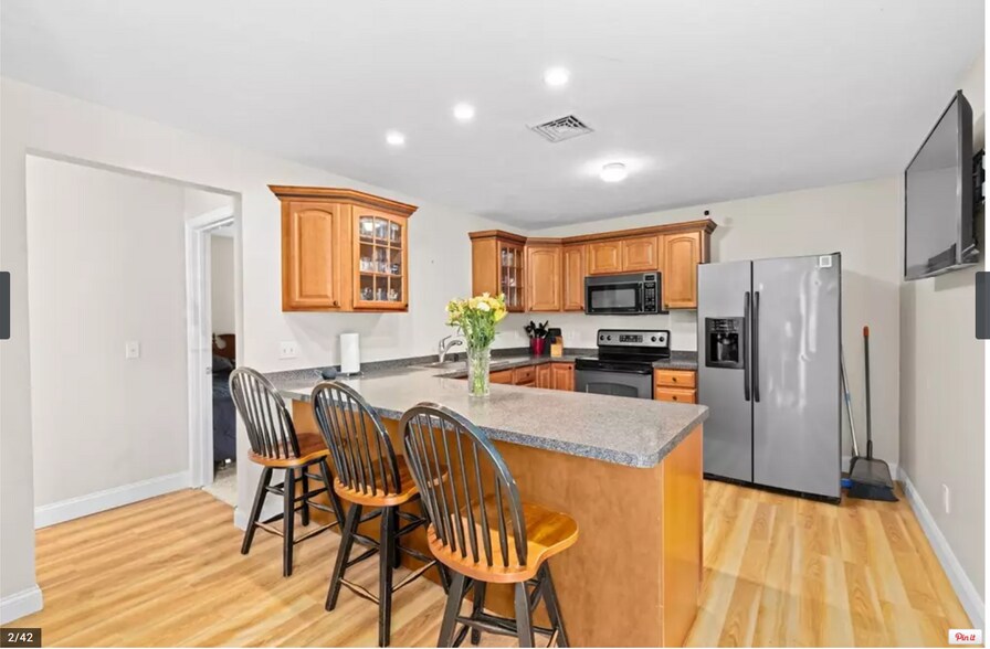 More Photos Of 2783 Cranberry Hwy, Wareham Apartments For Sale