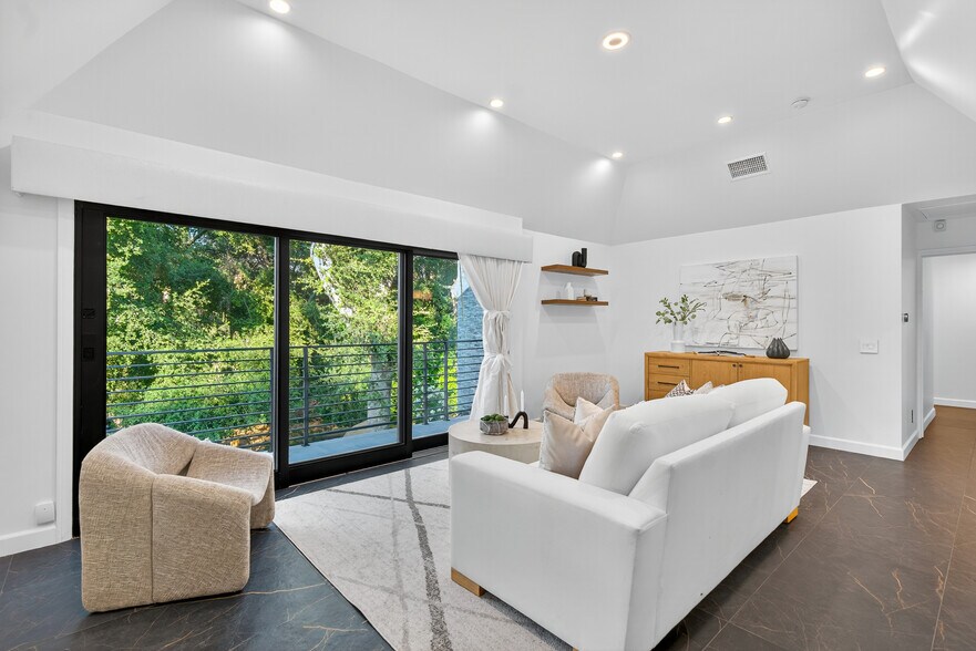 More Photos Of , Tujunga Multifamily For Sale