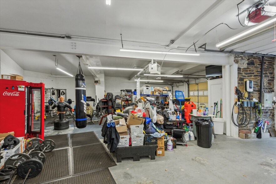 More Photos Of 153-163 Bala Ave, Bala Cynwyd Movie Theatre For Sale