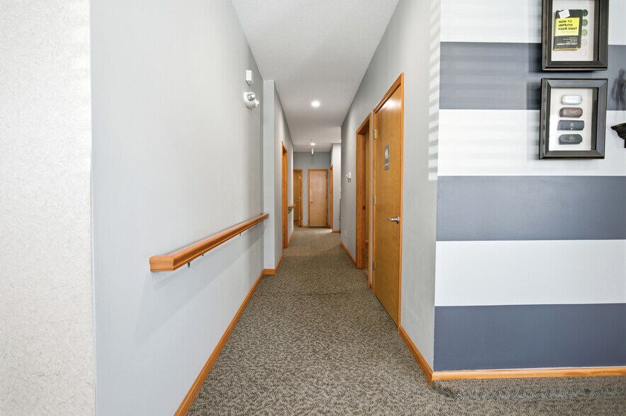 More Photos Of 1700 18th St, Charleston Office For Sale