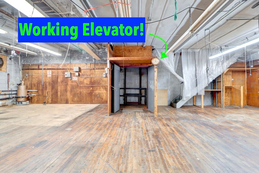 More Photos Of 1059 Wyckoff Ave, Ridgewood Flex For Lease