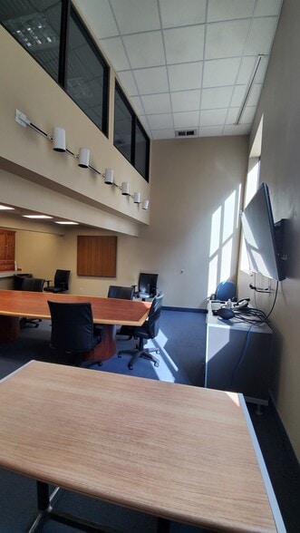 More Photos Of 186-188 N Water St, Rochester Office For Sale