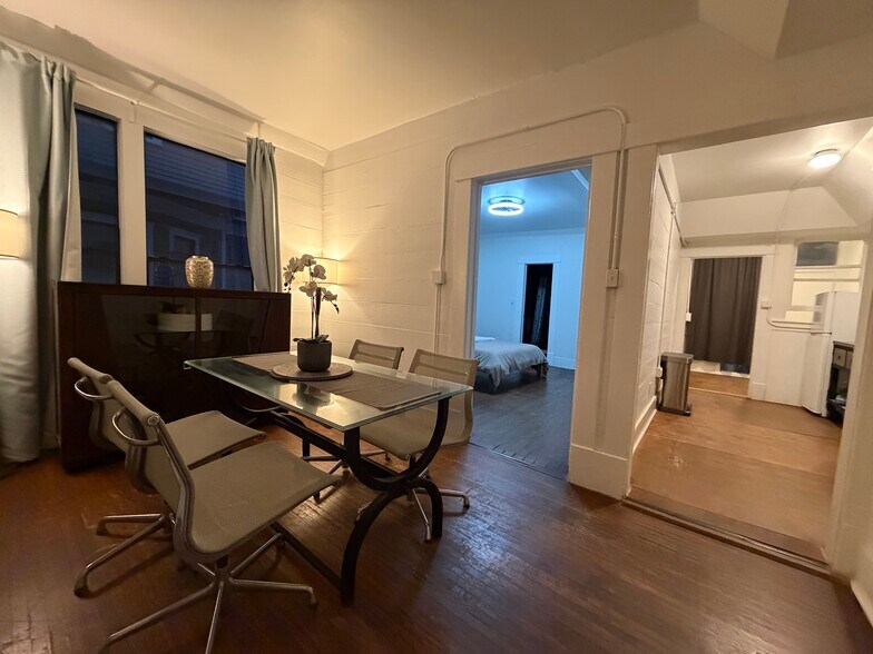 More Photos Of 402 Hyde Park Blvd, Houston Multifamily For Sale