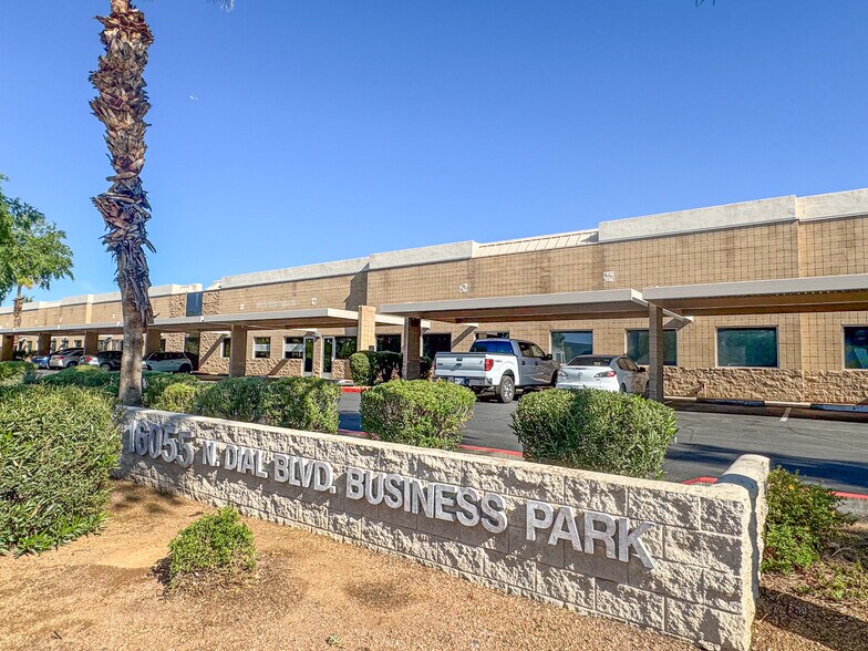 More Photos Of 16055 N Dial Blvd, Scottsdale Warehouse For Lease