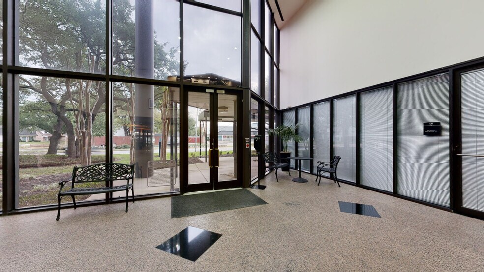More Photos Of 2500 Wilcrest Dr, Houston Office For Lease