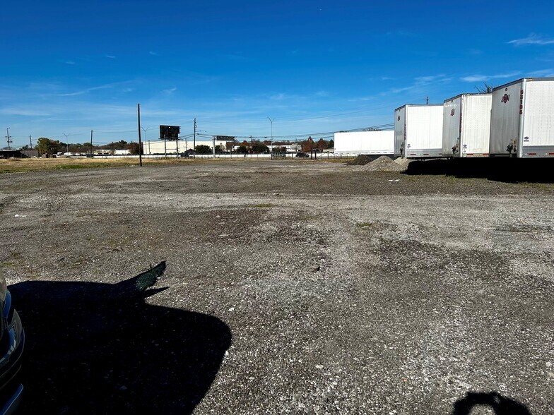 More Photos Of 8501 C F Hawn Fwy, Dallas Land For Sale