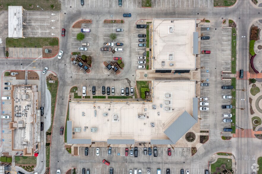 More Photos Of 1800-1820 Nasa Rd 1, Houston Unknown For Lease