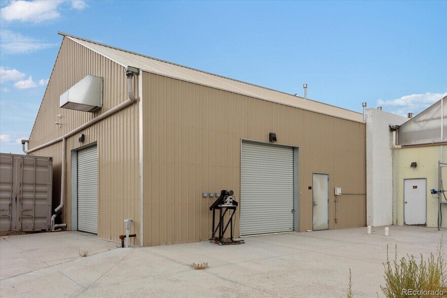 More Photos Of 7800 7706 7708 7710 County Rod 152, Salida Manufacturing For Sale