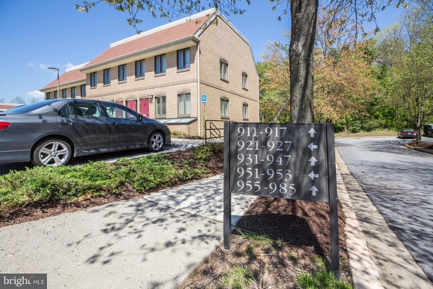 More Photos Of 965 Russell Ave, Gaithersburg Office For Lease