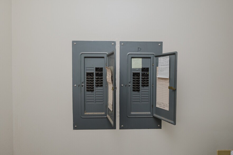 More Photos Of 3102 Sierra Pky, Hutchinson Apartments For Sale