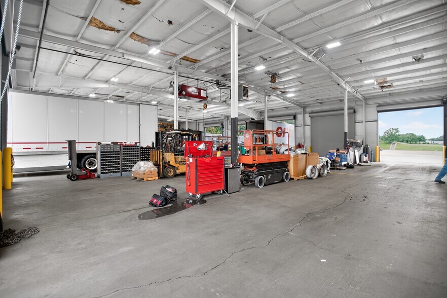 More Photos Of 908 Eastern Star Road Ext, Kingsport Distribution For Lease