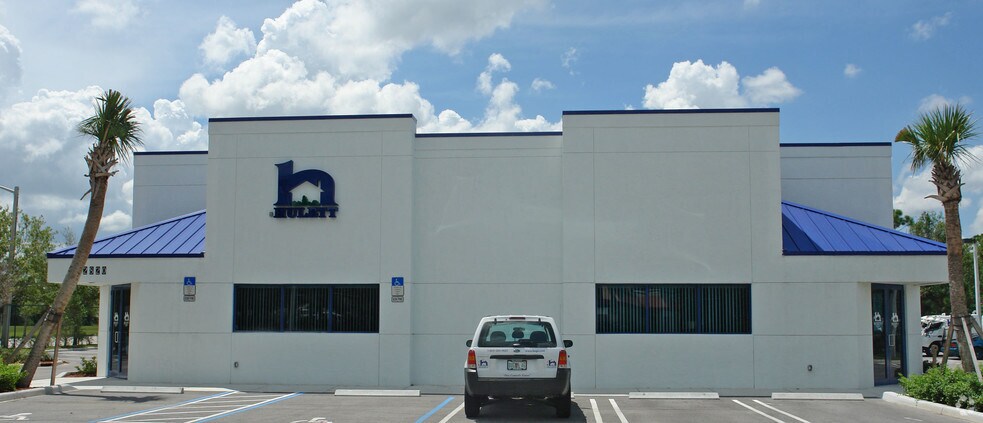 Primary Photo Of 2820 Reynolds Dr, Fort Pierce Warehouse For Sale