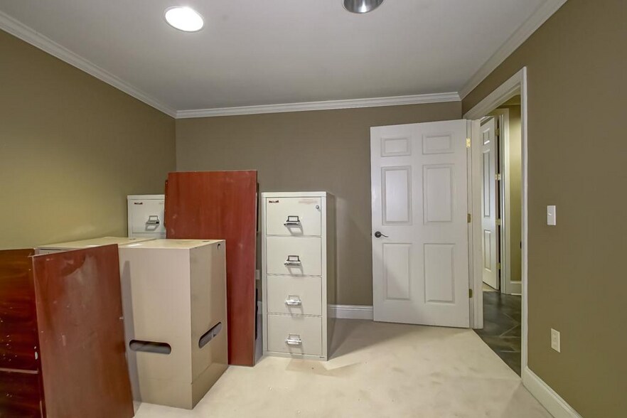 More Photos Of 1700 Highway 59, Mandeville General Retail For Lease
