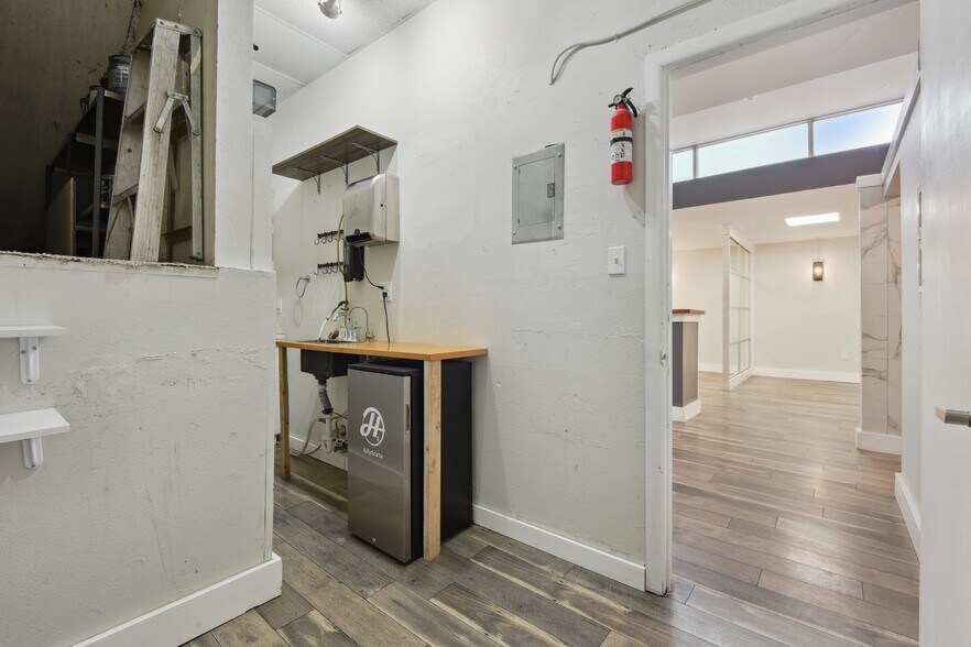 More Photos Of 2 Adams St, Denver Apartments For Sale